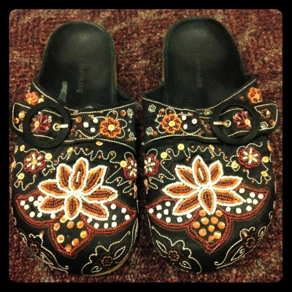 ISO Rampage Lotus shoes, any color